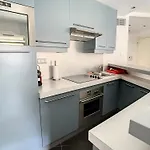 De Standing Centre מלון קאן