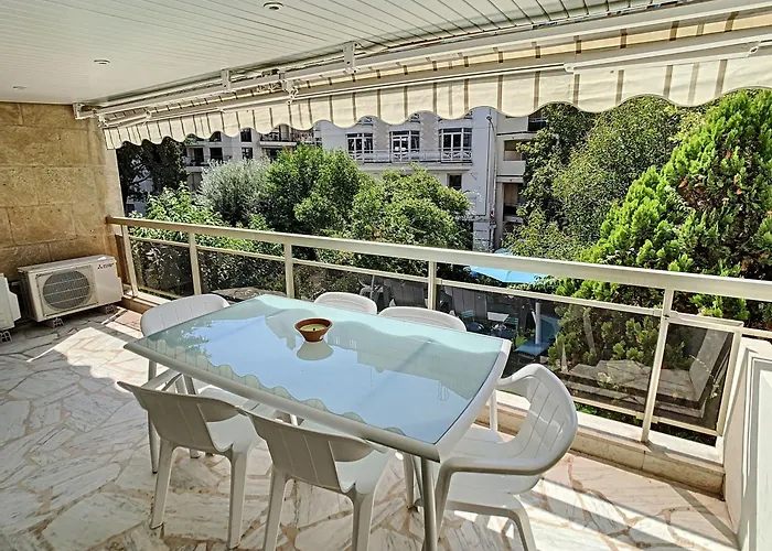 De Standing Centre *