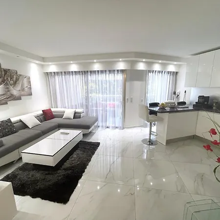 De Standing Centre Hotel Cannes